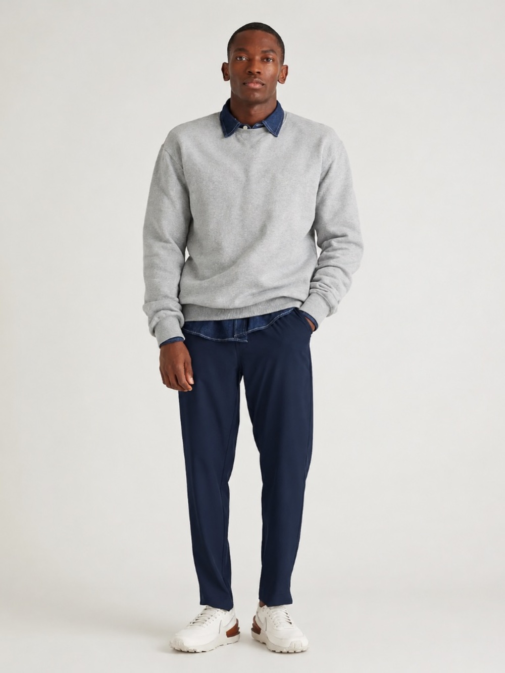 QUINCE Performance Tech Pants Men’s Small Navy